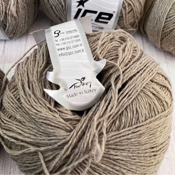 ICE Yarns "Wool Fine" - 50% Wool/50% Acrylic - Lot of 8 x 50g Balls - Khaki - Picture 7 of 11
